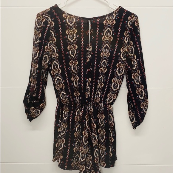Black Gipsy Print Mini Deep V Romper - Picture 5 of 5